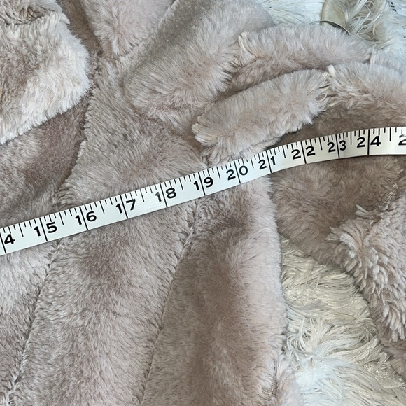 Calvin Klein Chevron-Quilted Faux Fur Coat S Light Pink Pre-Owned Excellent - Picture 9 of 15